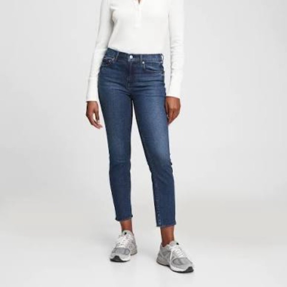 Gap Mid Rise Vintage Slim Jeans (PETITE)